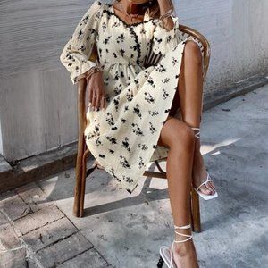 Floral Print flounce dress never worn